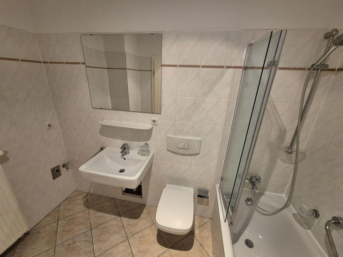 Prenájom bytu 1-izbový 51 m², Blücherstrasse 7, Leipzig, Sasko Prenájom bytu 1-izbový 51 m², Blücherstrasse 7, Leipzig, Sasko