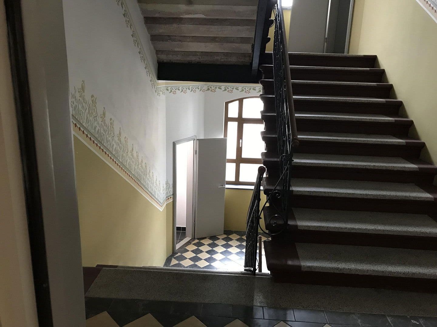 Prenájom bytu 2-izbový 98 m², Chemnitz, Sasko Prenájom bytu 2-izbový 98 m², Chemnitz, Sasko