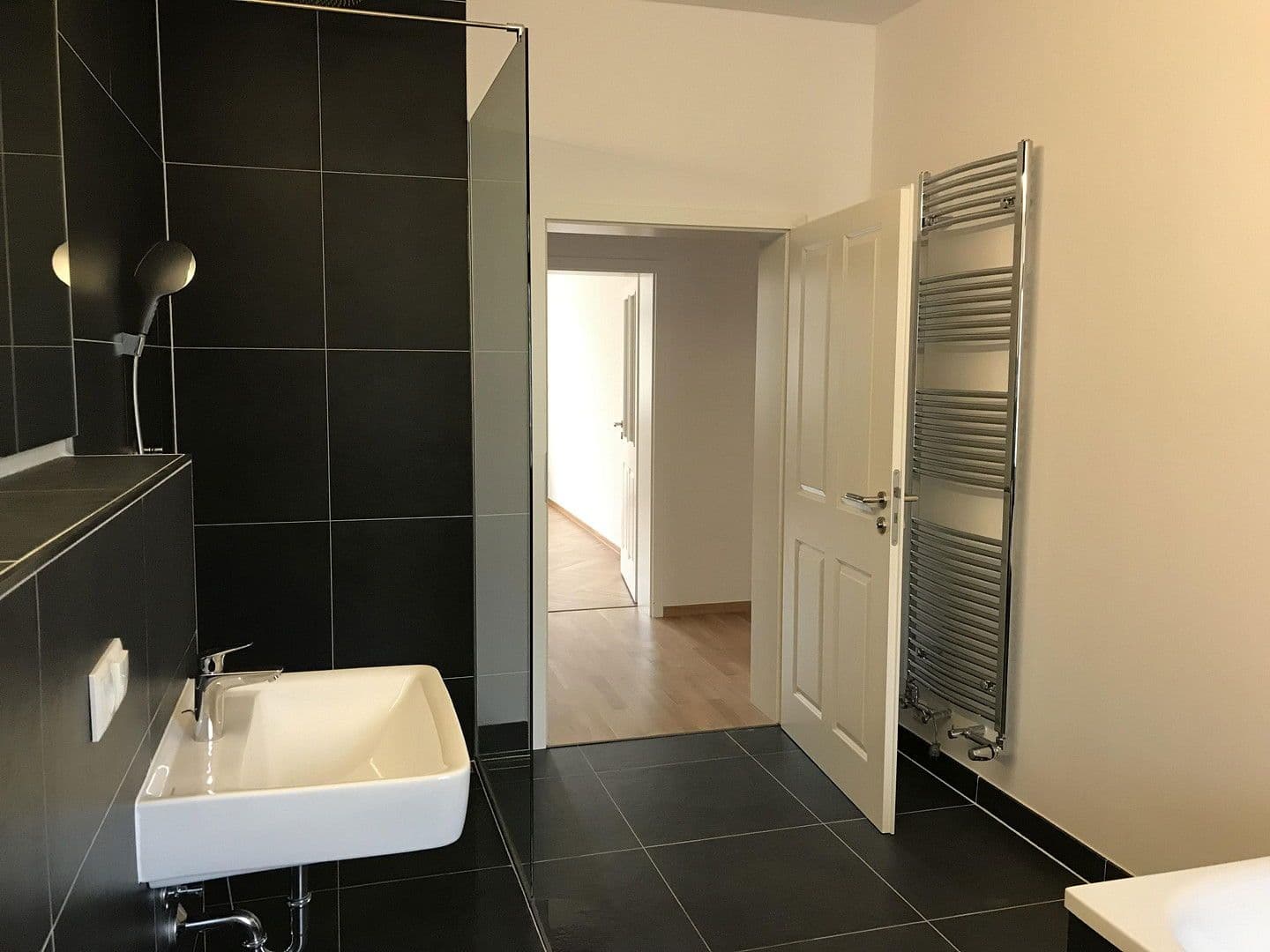 Prenájom bytu 2-izbový 98 m², Chemnitz, Sasko Prenájom bytu 2-izbový 98 m², Chemnitz, Sasko