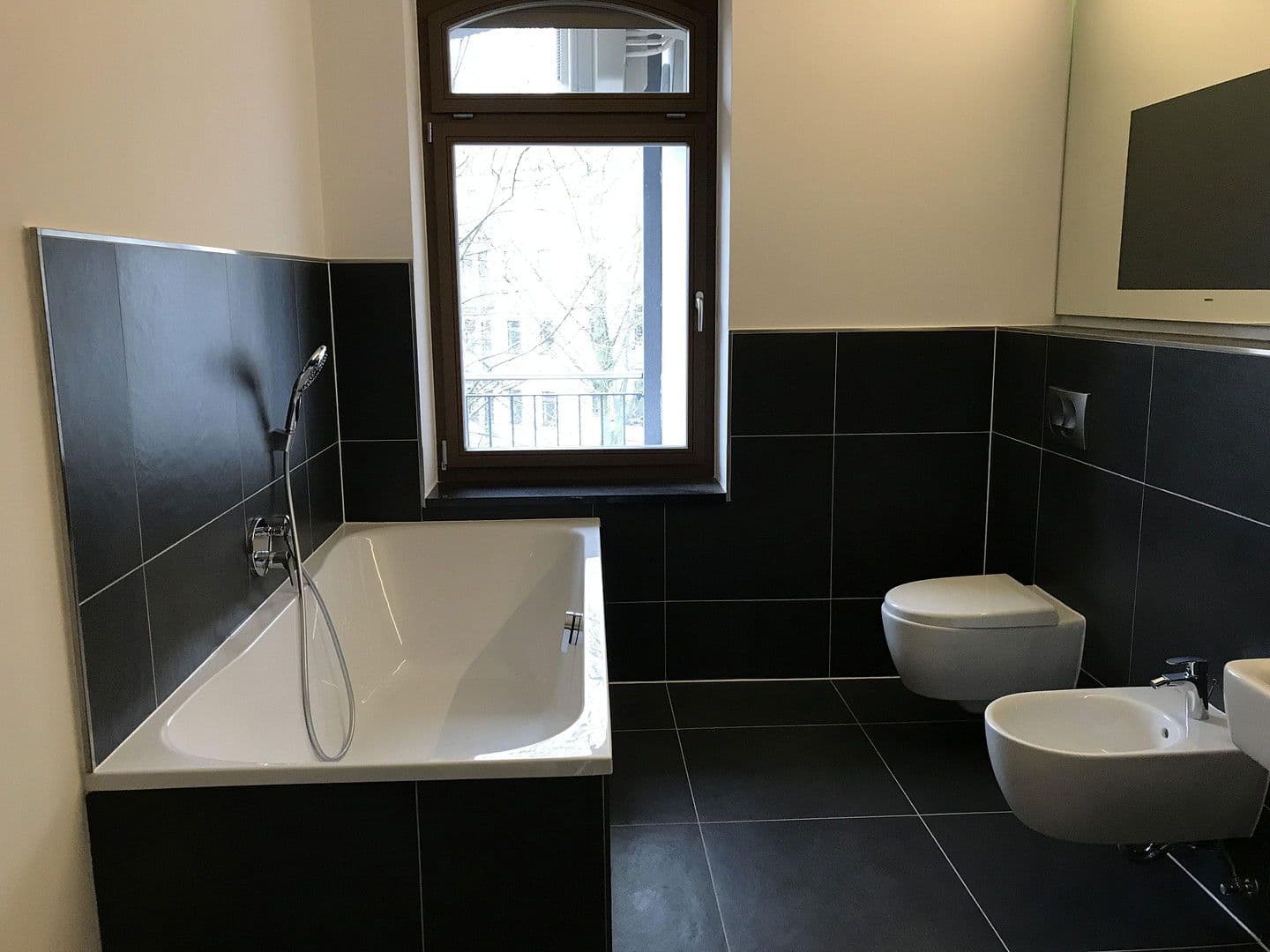 Prenájom bytu 2-izbový 98 m², Chemnitz, Sasko Prenájom bytu 2-izbový 98 m², Chemnitz, Sasko