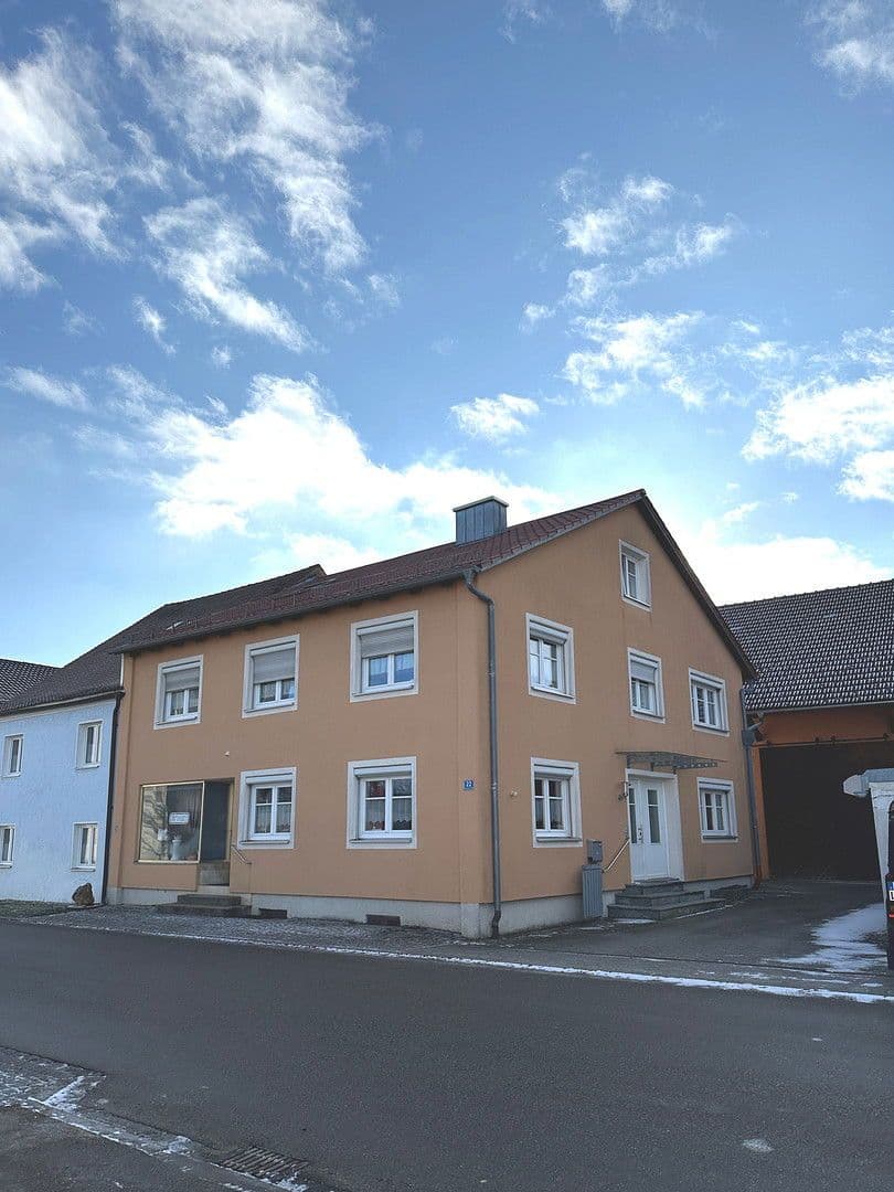 Prenájom domu 157 m², pozemek 450 m², Römerstraße 22, Preith, Bavorsko Prenájom domu 157 m², pozemek 450 m², Römerstraße 22, Preith, Bavorsko