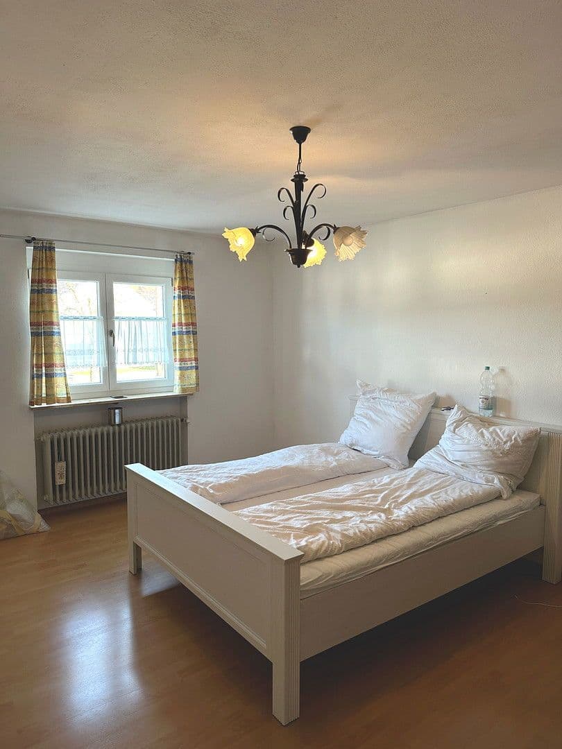 Prenájom domu 157 m², pozemek 450 m², Römerstraße 22, Preith, Bavorsko Prenájom domu 157 m², pozemek 450 m², Römerstraße 22, Preith, Bavorsko