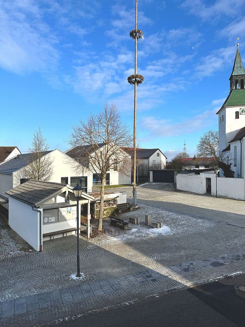 Prenájom domu 157 m², pozemek 450 m², Römerstraße 22, Preith, Bavorsko Prenájom domu 157 m², pozemek 450 m², Römerstraße 22, Preith, Bavorsko