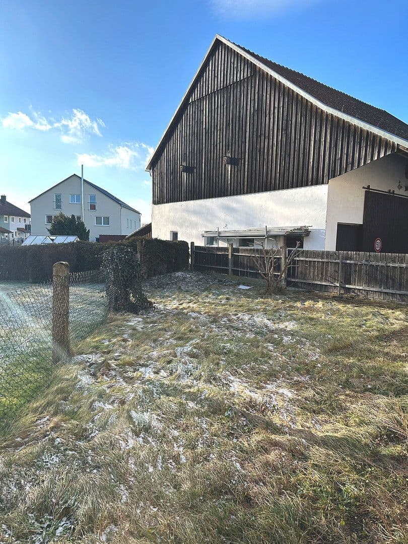 Prenájom domu 157 m², pozemek 450 m², Römerstraße 22, Preith, Bavorsko Prenájom domu 157 m², pozemek 450 m², Römerstraße 22, Preith, Bavorsko