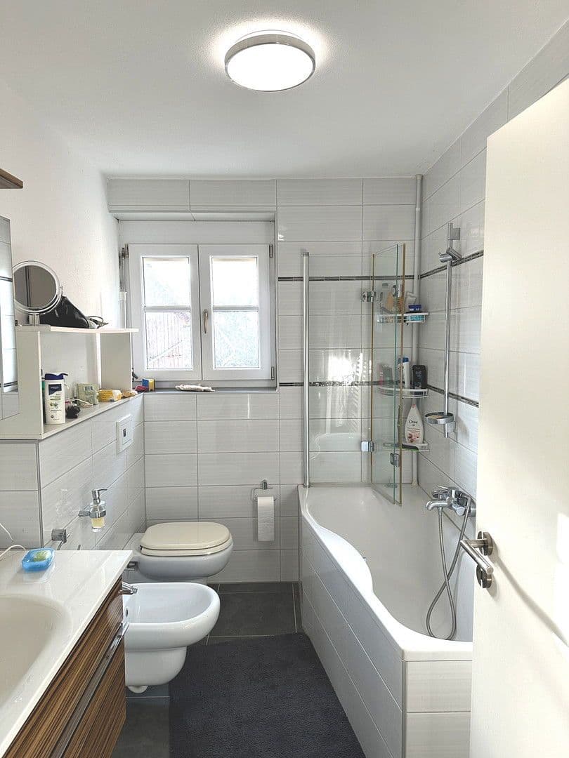 Prenájom domu 157 m², pozemek 450 m², Römerstraße 22, Preith, Bavorsko Prenájom domu 157 m², pozemek 450 m², Römerstraße 22, Preith, Bavorsko