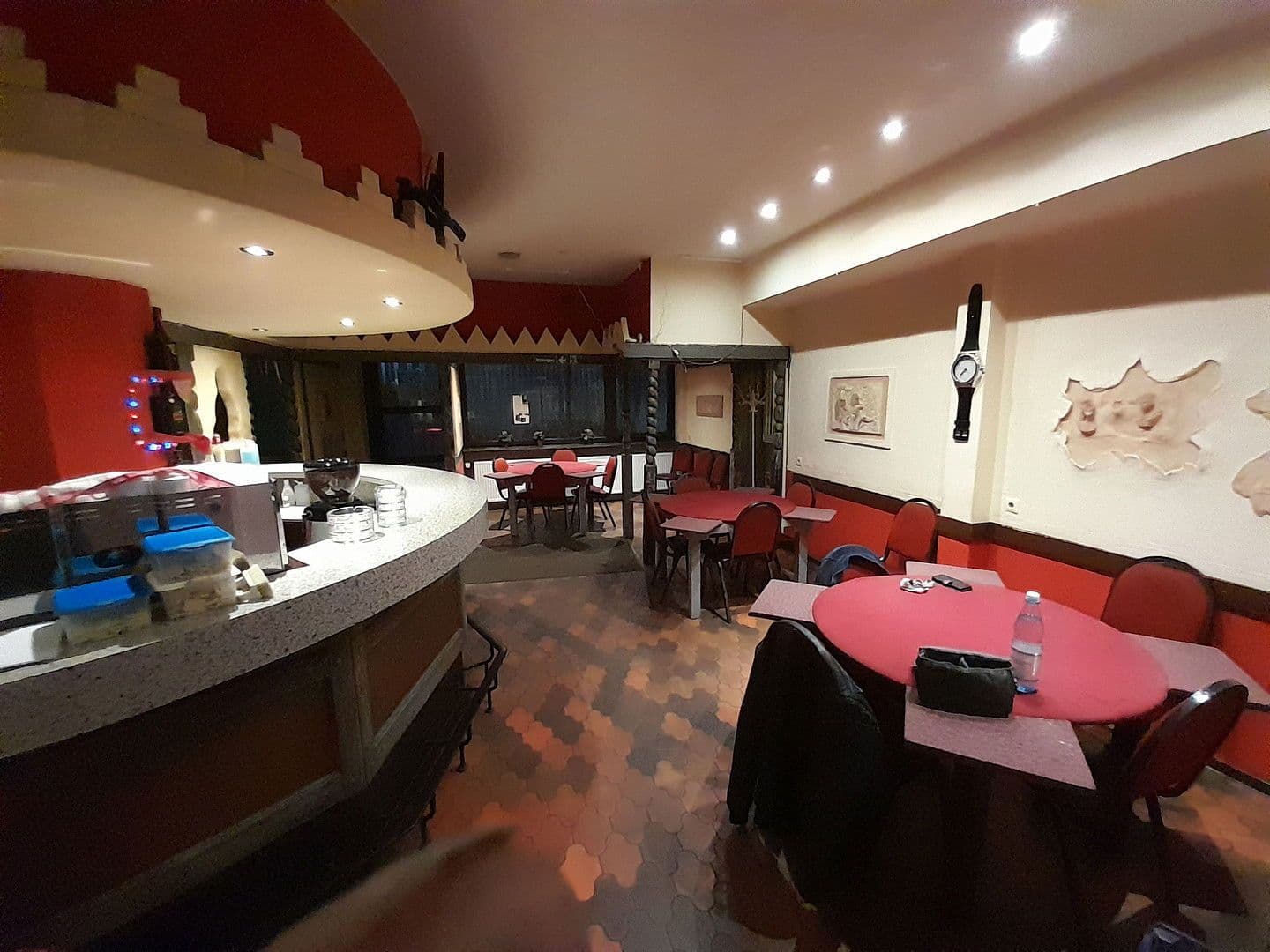 Predaj nebytového priestoru 234 m², Alzeyer Str.1, Frankfurt/Main, Hesensko Predaj nebytového priestoru 234 m², Alzeyer Str.1, Frankfurt/Main, Hesensko