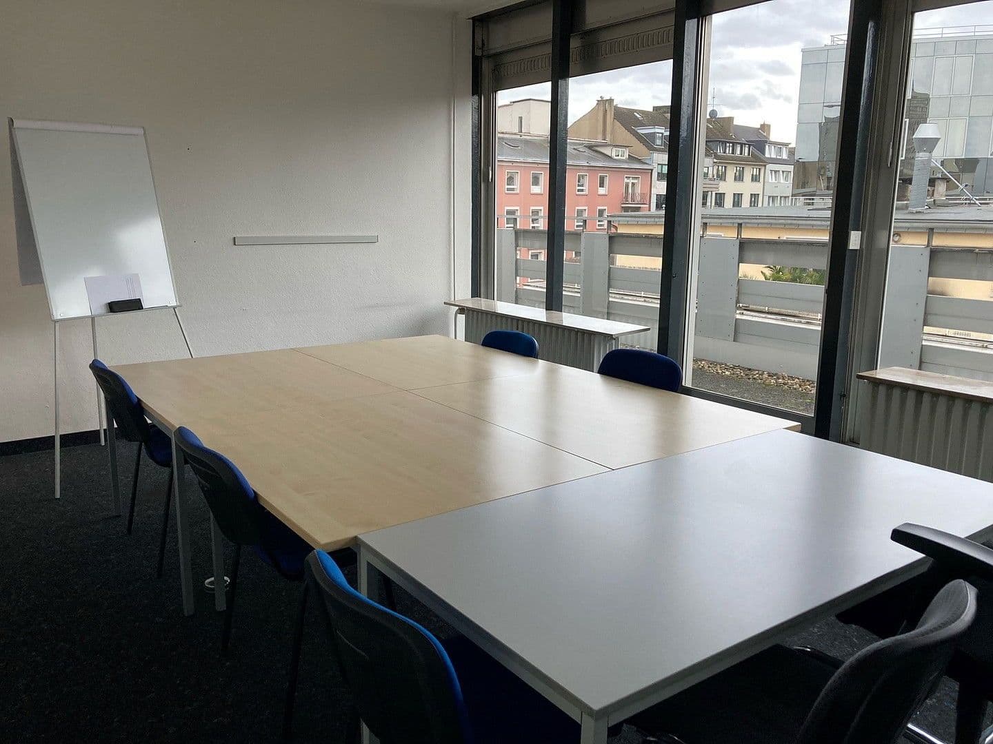 Prenájom kancelárie 120 m², Düsseldorf, Severné Porýnie - Westfálsko Prenájom kancelárie 120 m², Düsseldorf, Severné Porýnie - Westfálsko