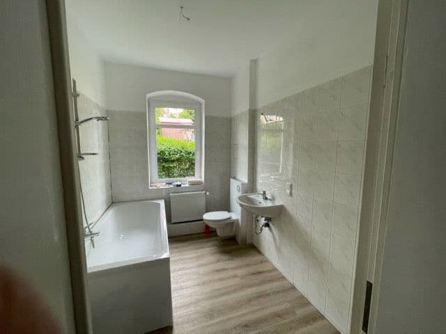 Prenájom bytu 4-izbový 98 m², Cornelius-Gurlitt Straße 8, Dresden, Sasko Prenájom bytu 4-izbový 98 m², Cornelius-Gurlitt Straße 8, Dresden, Sasko