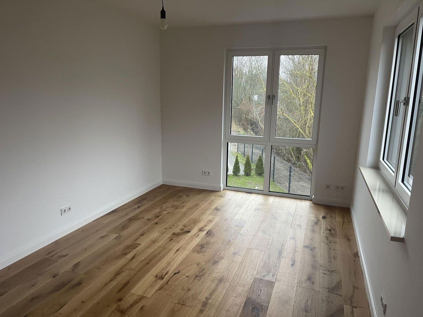 Prenájom bytu 4-izbový 89 m², Berlin, Berlín Prenájom bytu 4-izbový 89 m², Berlin, Berlín