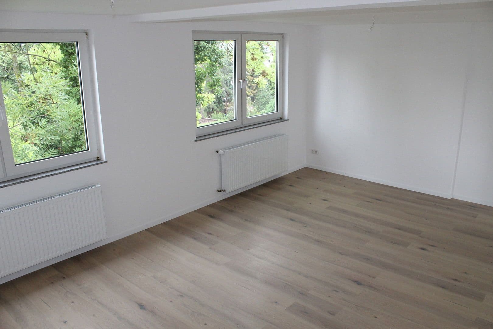 Prenájom bytu 3-izbový 80 m², Gneisenaustr. 14, Krefeld, Severné Porýnie - Westfálsko Prenájom bytu 3-izbový 80 m², Gneisenaustr. 14, Krefeld, Severné Porýnie - Westfálsko