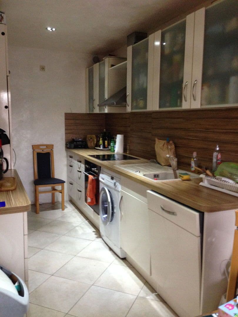 Prenájom bytu 3-izbový 83 m², Kreuzgartenstr. 1, Esslingen am Neckar, Bádensko-Wurttembersko Prenájom bytu 3-izbový 83 m², Kreuzgartenstr. 1, Esslingen am Neckar, Bádensko-Wurttembersko