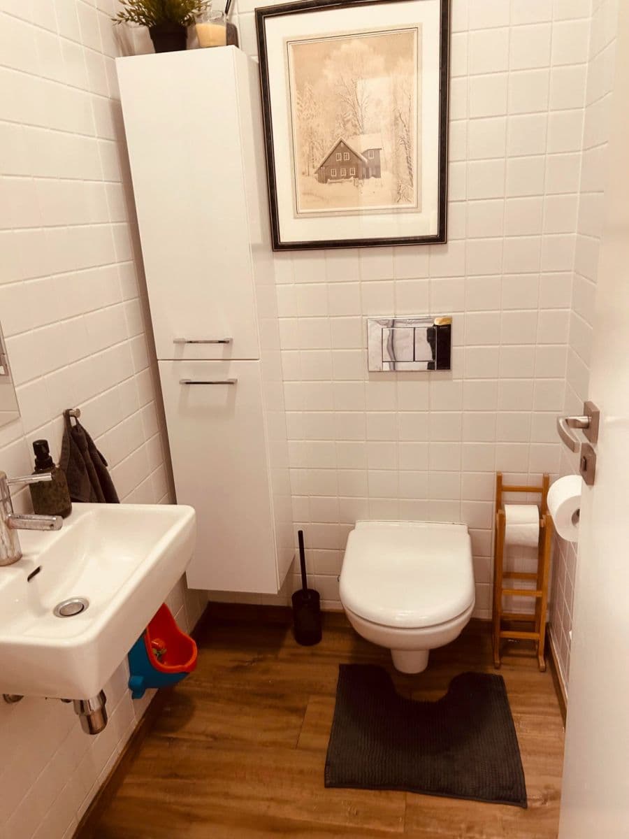 Prenájom bytu 3-izbový 90 m², U Uranie, Praha, Praha Prenájom bytu 3-izbový 90 m², U Uranie, Praha, Praha