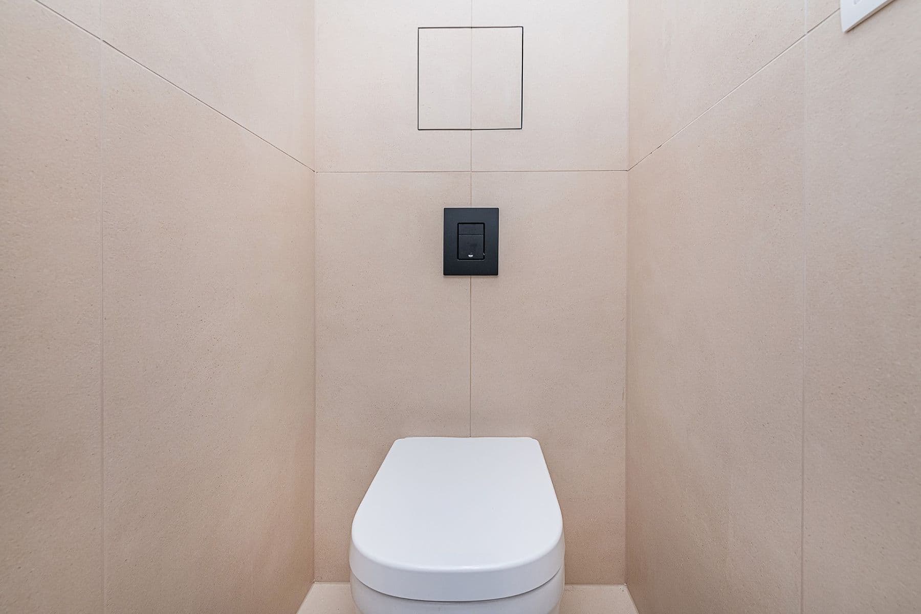 Predaj bytu 4-izbový 100 m², Křivá, Praha, Praha Predaj bytu 4-izbový 100 m², Křivá, Praha, Praha