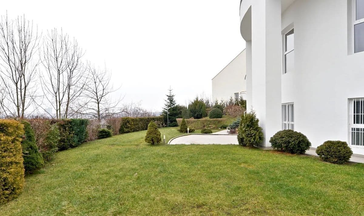 Prenájom domu 801 m², pozemek 1.299 m², Nový Zlíchov, Praha, Praha Prenájom domu 801 m², pozemek 1.299 m², Nový Zlíchov, Praha, Praha