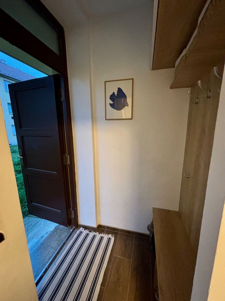 Prenájom bytu 1-izbový 30 m², Gallašova, Brno, Jihomoravský kraj Prenájom bytu 1-izbový 30 m², Gallašova, Brno, Jihomoravský kraj