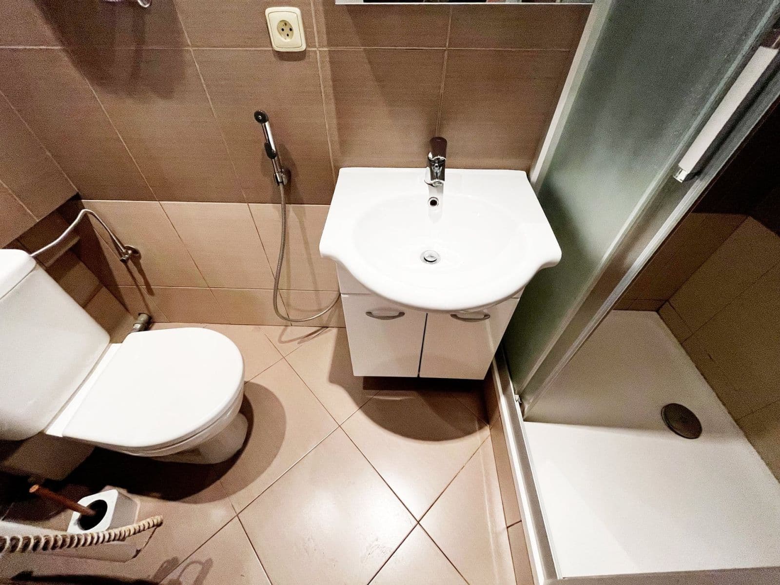 Prenájom bytu 2-izbový 27 m², Družstevní, Chýně, Středočeský kraj Prenájom bytu 2-izbový 27 m², Družstevní, Chýně, Středočeský kraj