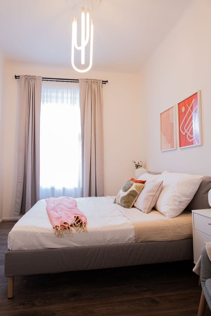 Prenájom bytu 65 m², Ječná, Praha, Praha Prenájom bytu 65 m², Ječná, Praha, Praha