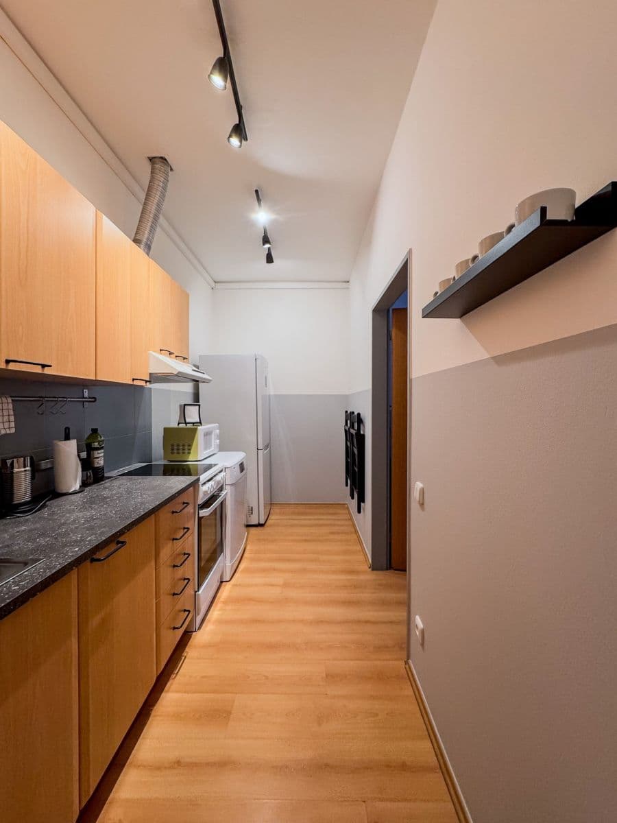 Prenájom bytu 46 m², Chodecká, Praha, Praha Prenájom bytu 46 m², Chodecká, Praha, Praha