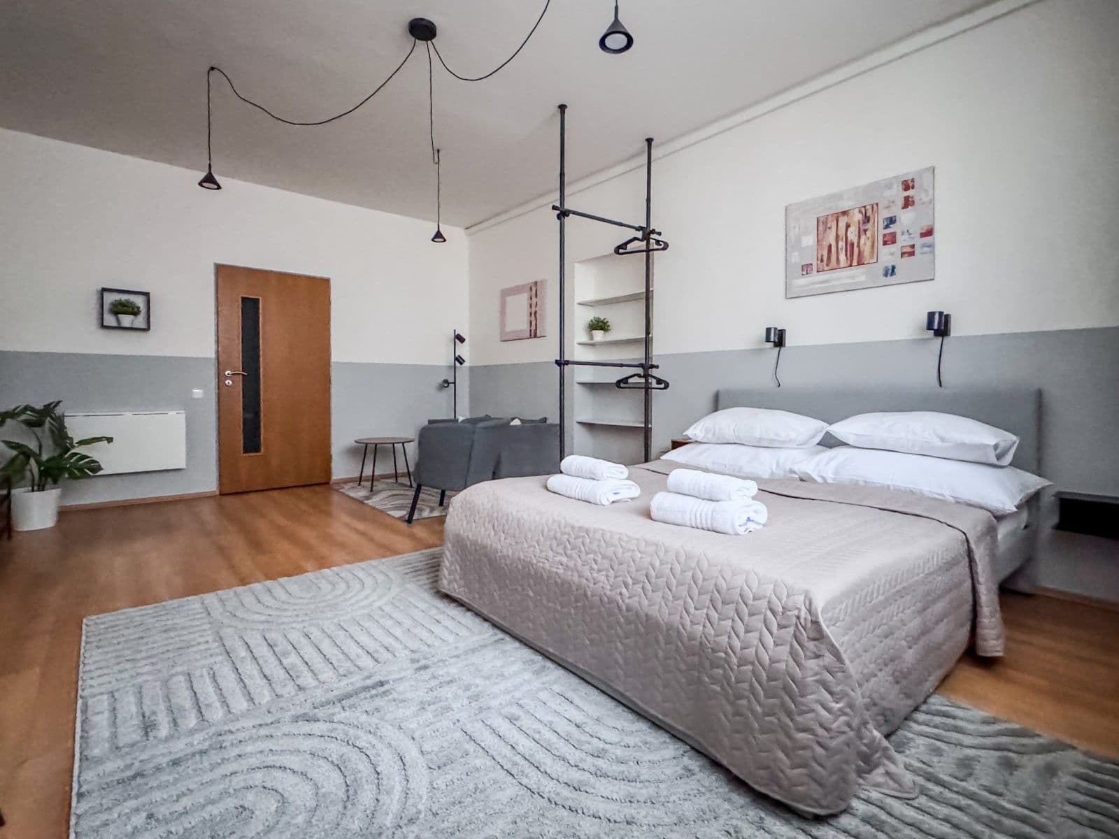 Prenájom bytu 46 m², Chodecká, Praha, Praha Prenájom bytu 46 m², Chodecká, Praha, Praha