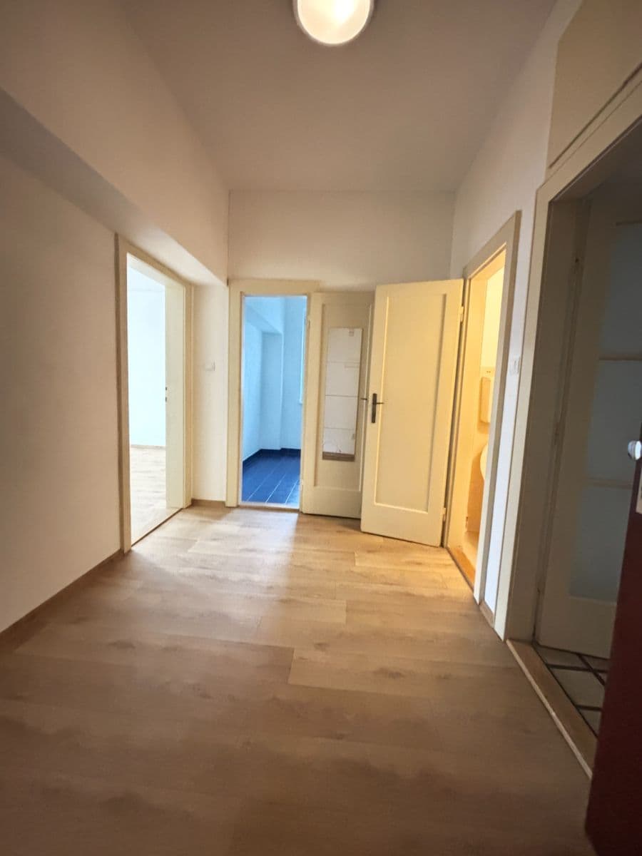 Prenájom bytu 1-izbový 51 m², Příční, Brno, Jihomoravský kraj Prenájom bytu 1-izbový 51 m², Příční, Brno, Jihomoravský kraj