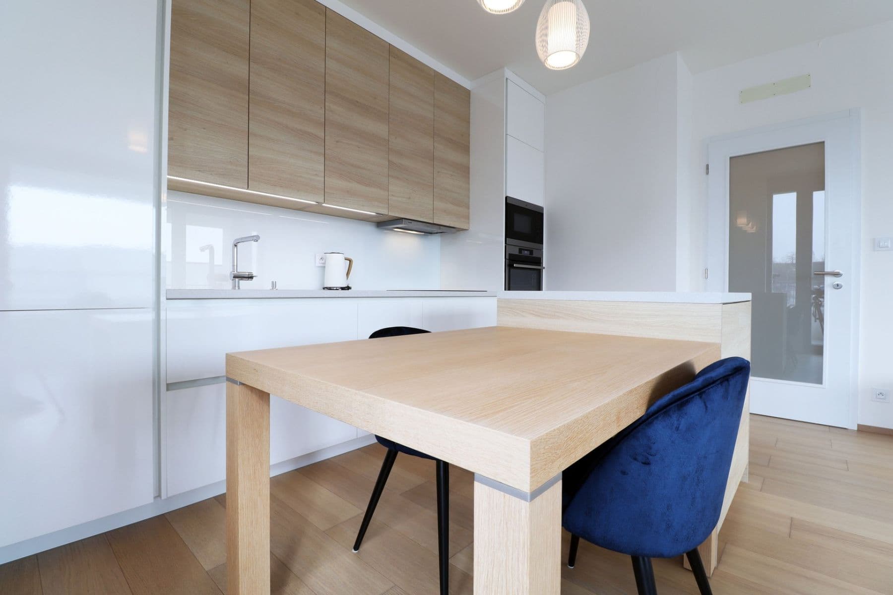 Prenájom bytu 2-izbový 66 m², Walterovo náměstí, Praha, Praha Prenájom bytu 2-izbový 66 m², Walterovo náměstí, Praha, Praha