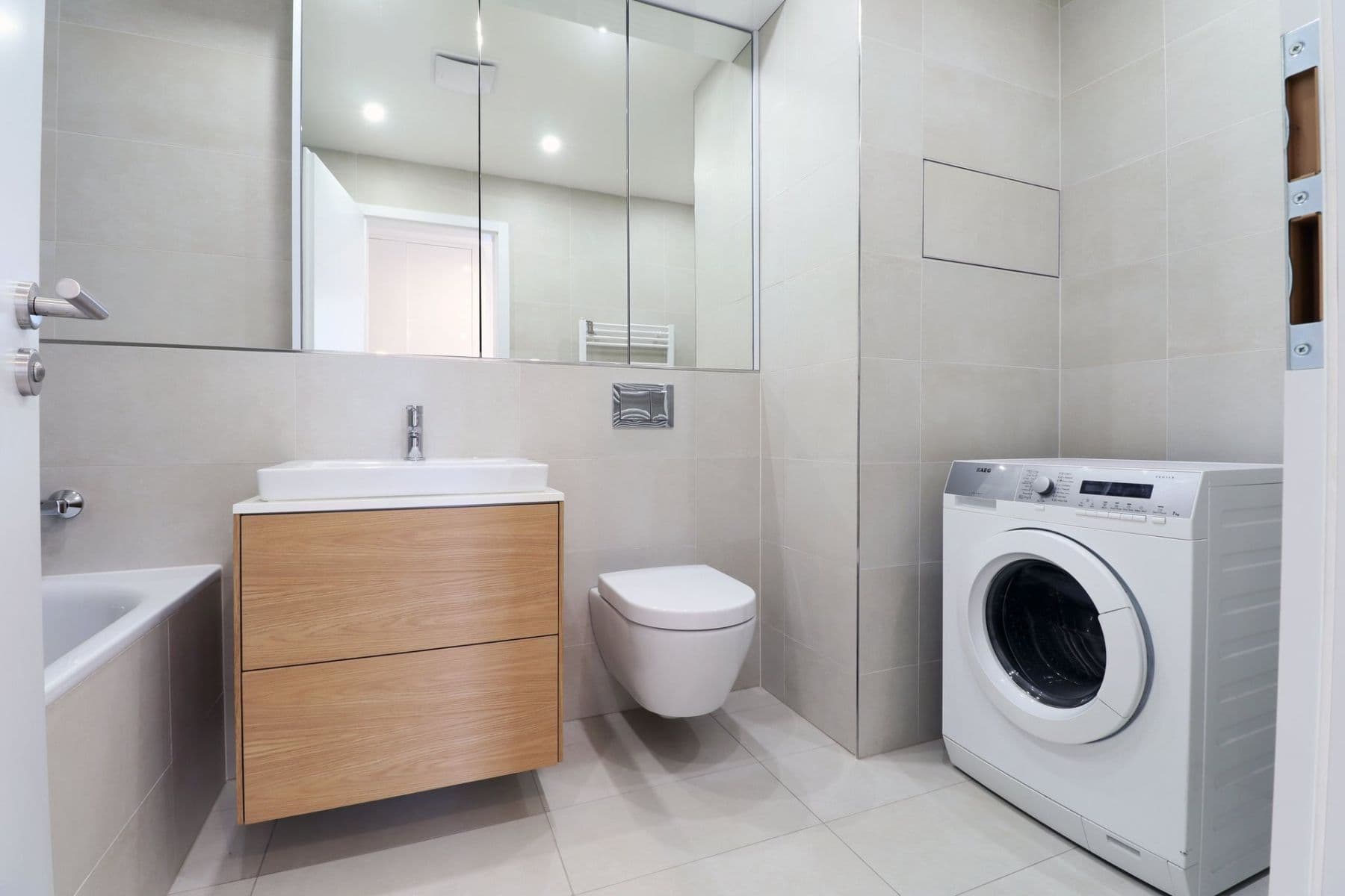 Prenájom bytu 2-izbový 66 m², Walterovo náměstí, Praha, Praha Prenájom bytu 2-izbový 66 m², Walterovo náměstí, Praha, Praha