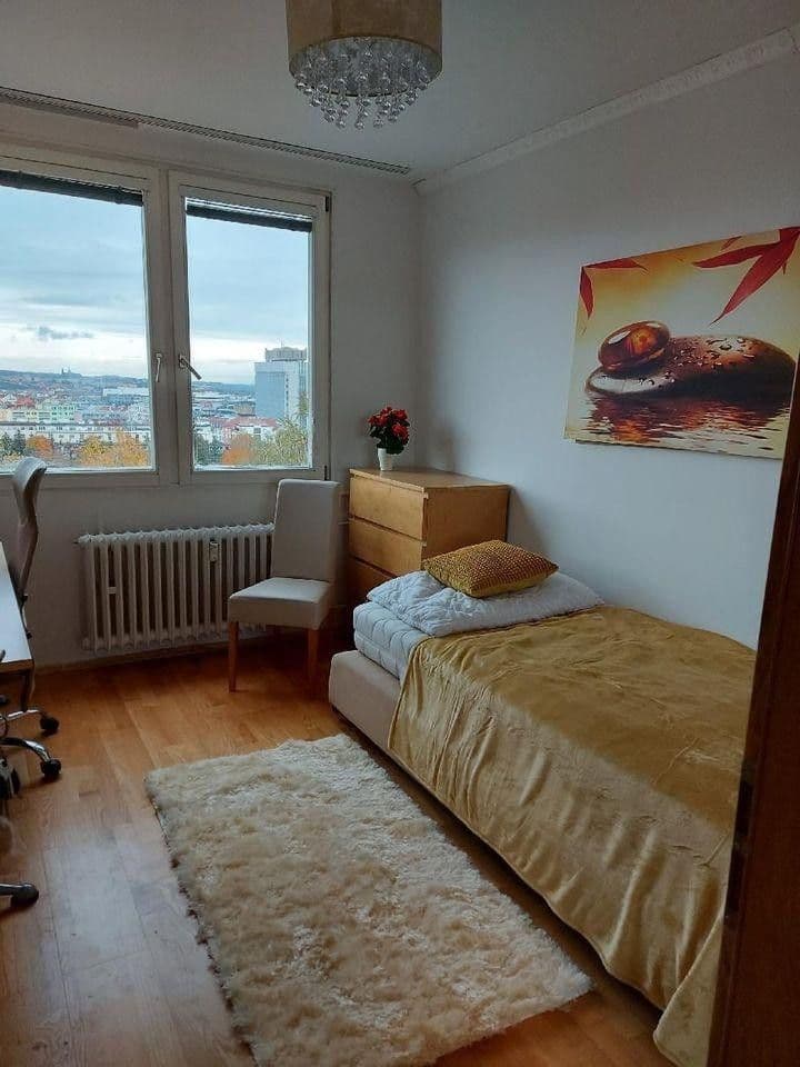 Predaj bytu 3-izbový 68 m², Plamínkové, Praha, Praha Predaj bytu 3-izbový 68 m², Plamínkové, Praha, Praha
