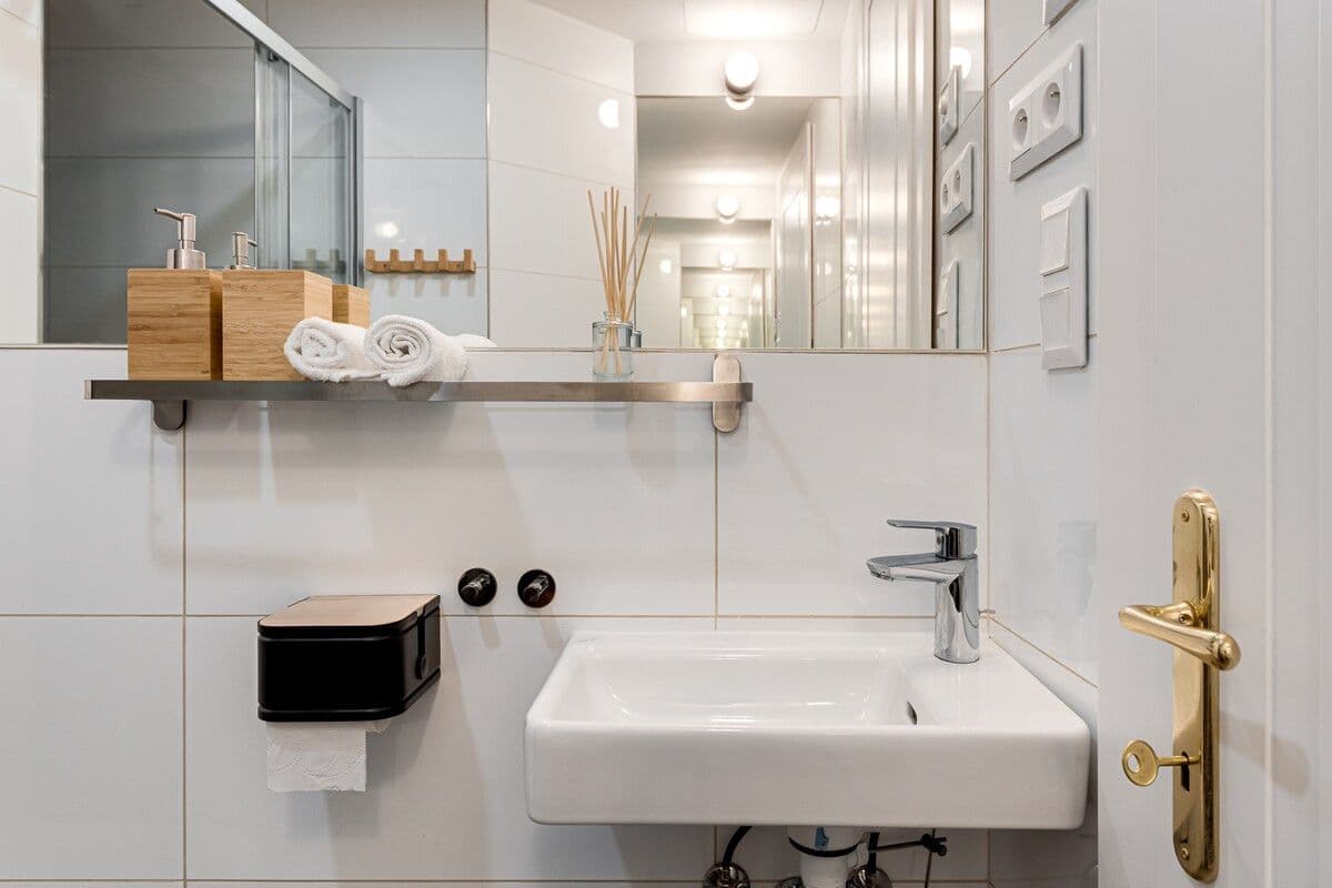 Prenájom bytu 20 m², Rubešova, Praha, Praha Prenájom bytu 20 m², Rubešova, Praha, Praha