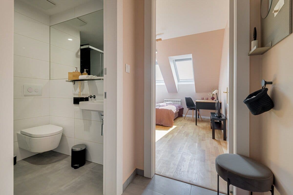 Prenájom bytu 20 m², Rubešova, Praha, Praha Prenájom bytu 20 m², Rubešova, Praha, Praha