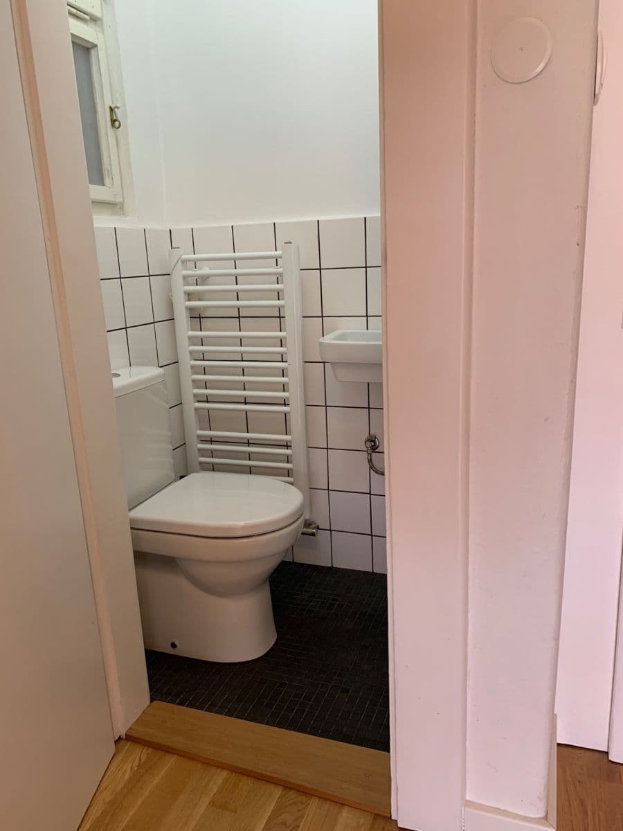 Predaj bytu 2-izbový 40 m², Slovinská, Praha, Praha Predaj bytu 2-izbový 40 m², Slovinská, Praha, Praha