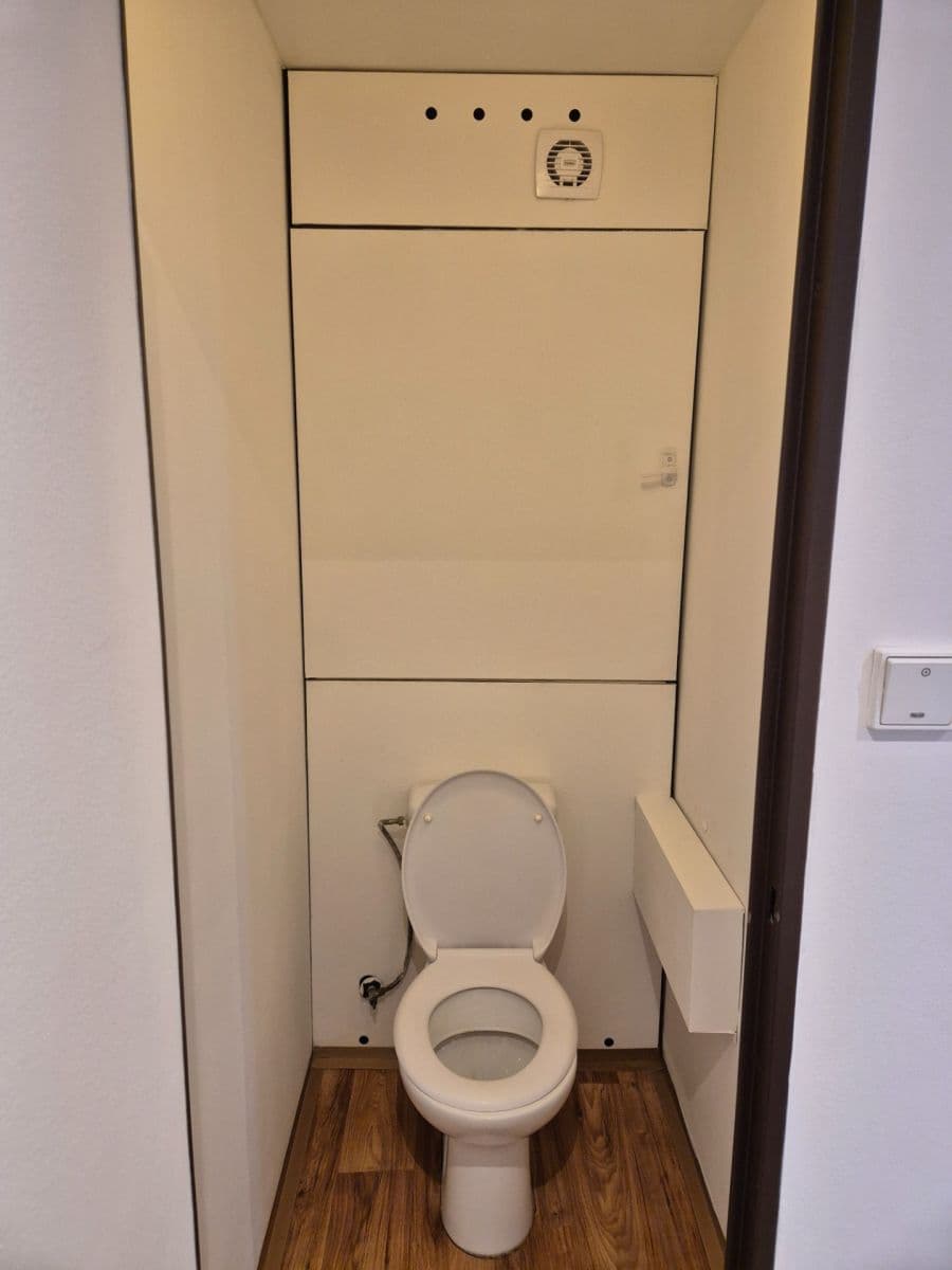 Prenájom bytu 3-izbový 76 m², Bzenecká, Brno, Jihomoravský kraj Prenájom bytu 3-izbový 76 m², Bzenecká, Brno, Jihomoravský kraj