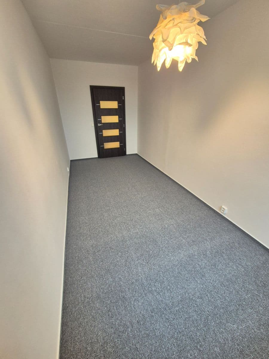 Prenájom bytu 3-izbový 76 m², Bzenecká, Brno, Jihomoravský kraj Prenájom bytu 3-izbový 76 m², Bzenecká, Brno, Jihomoravský kraj