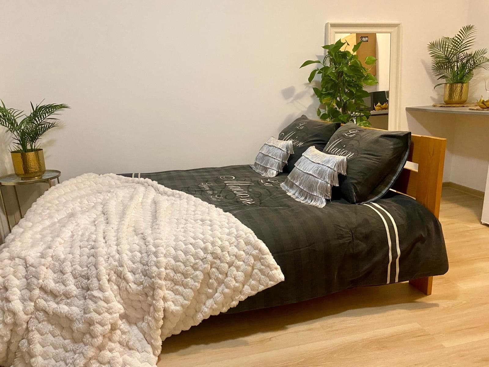 Prenájom bytu 30 m², Janského, Olomouc, Olomoucký kraj Prenájom bytu 30 m², Janského, Olomouc, Olomoucký kraj