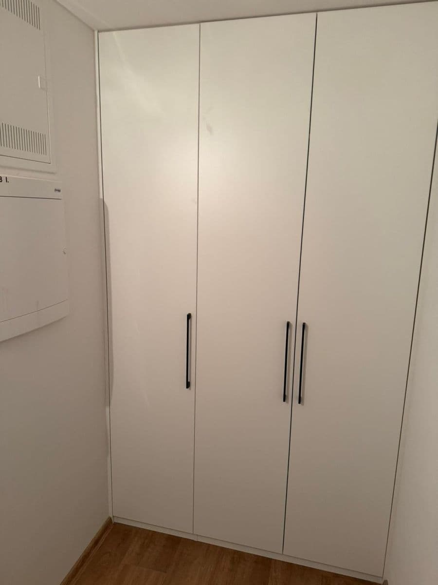 Prenájom bytu 1-izbový 34 m², Kladno, Středočeský kraj Prenájom bytu 1-izbový 34 m², Kladno, Středočeský kraj