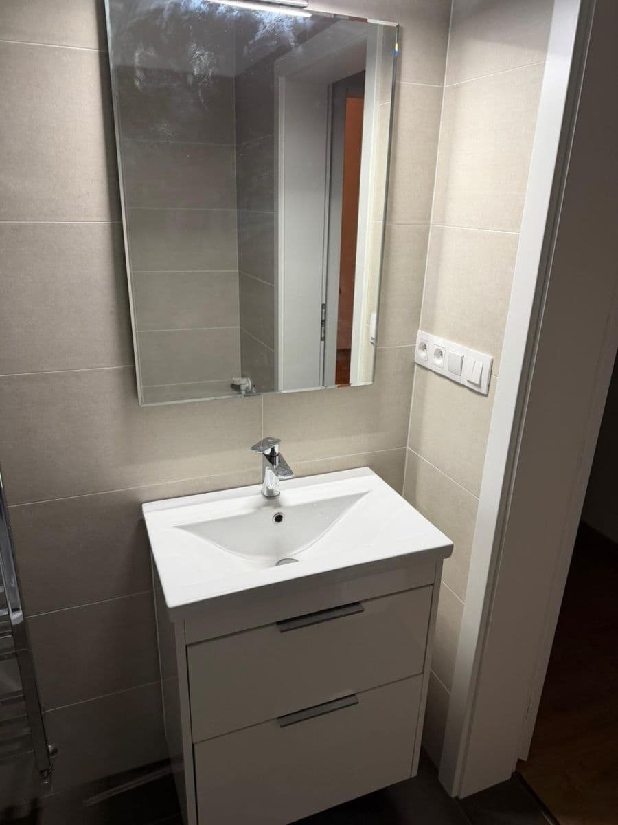 Prenájom bytu 1-izbový 34 m², Kladno, Středočeský kraj Prenájom bytu 1-izbový 34 m², Kladno, Středočeský kraj