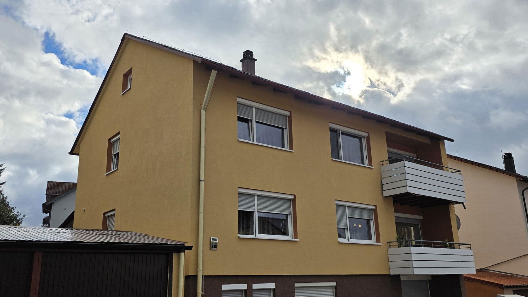 Predaj domu 211 m², pozemek 668 m², Lerchenstr. 26, Altensteig, Bádensko-Wurttembersko Predaj domu 211 m², pozemek 668 m², Lerchenstr. 26, Altensteig, Bádensko-Wurttembersko