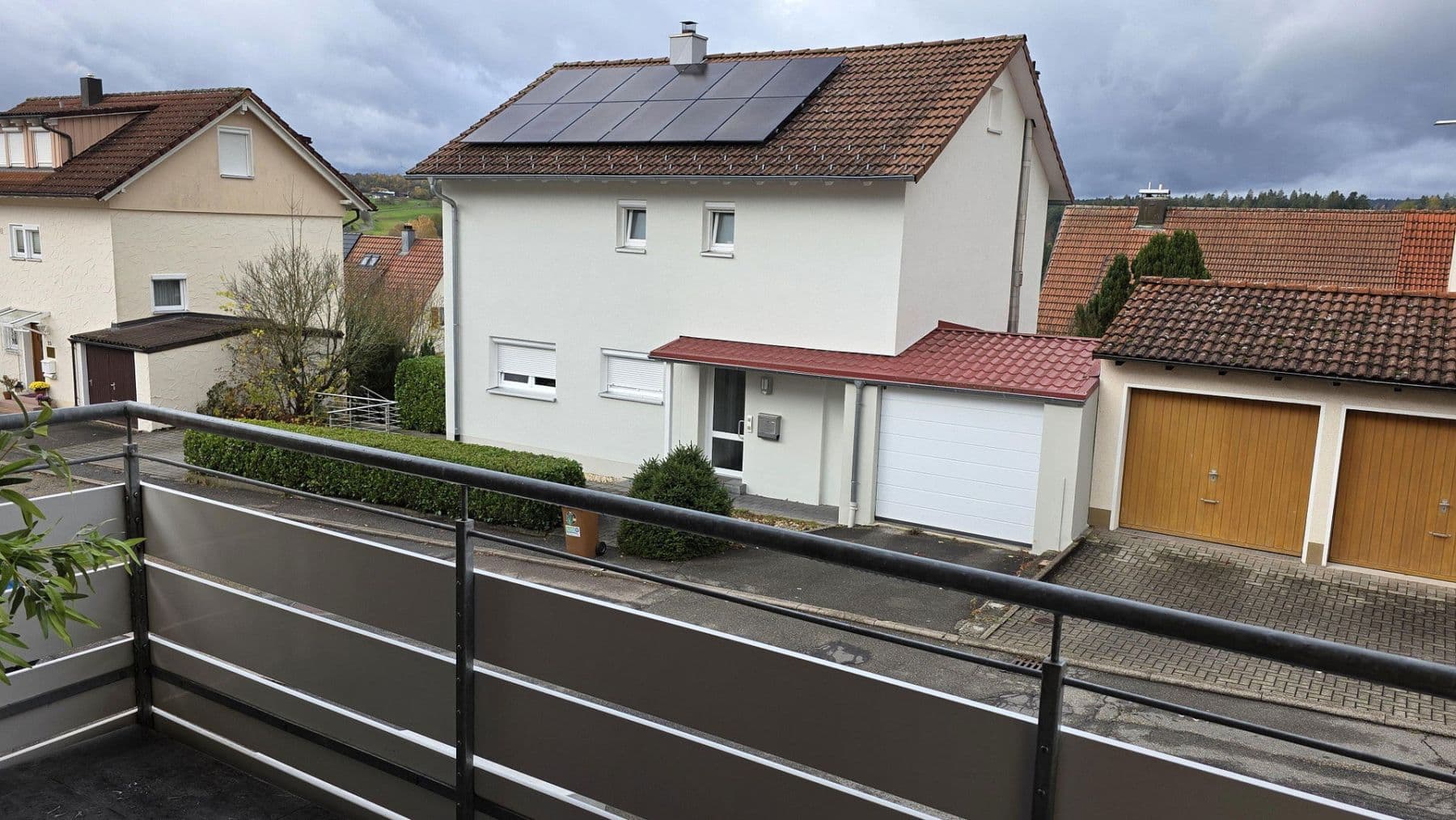 Predaj domu 211 m², pozemek 668 m², Lerchenstr. 26, Altensteig, Bádensko-Wurttembersko Predaj domu 211 m², pozemek 668 m², Lerchenstr. 26, Altensteig, Bádensko-Wurttembersko