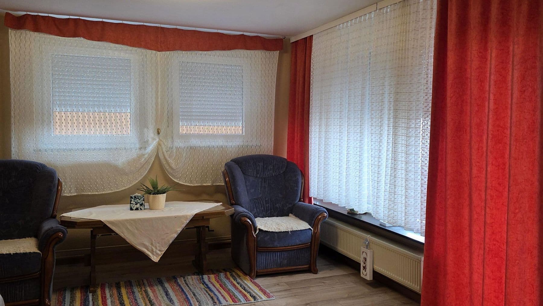 Predaj domu 211 m², pozemek 668 m², Lerchenstr. 26, Altensteig, Bádensko-Wurttembersko Predaj domu 211 m², pozemek 668 m², Lerchenstr. 26, Altensteig, Bádensko-Wurttembersko