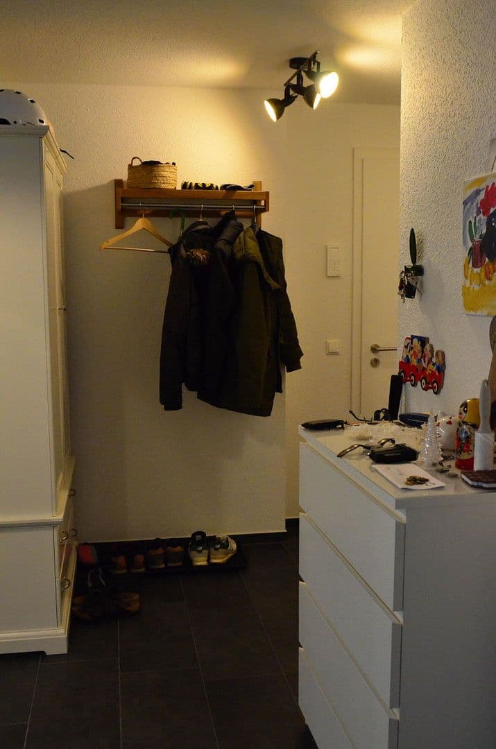 Prenájom bytu 3-izbový 92 m², Bielefeld, Severné Porýnie - Westfálsko Prenájom bytu 3-izbový 92 m², Bielefeld, Severné Porýnie - Westfálsko