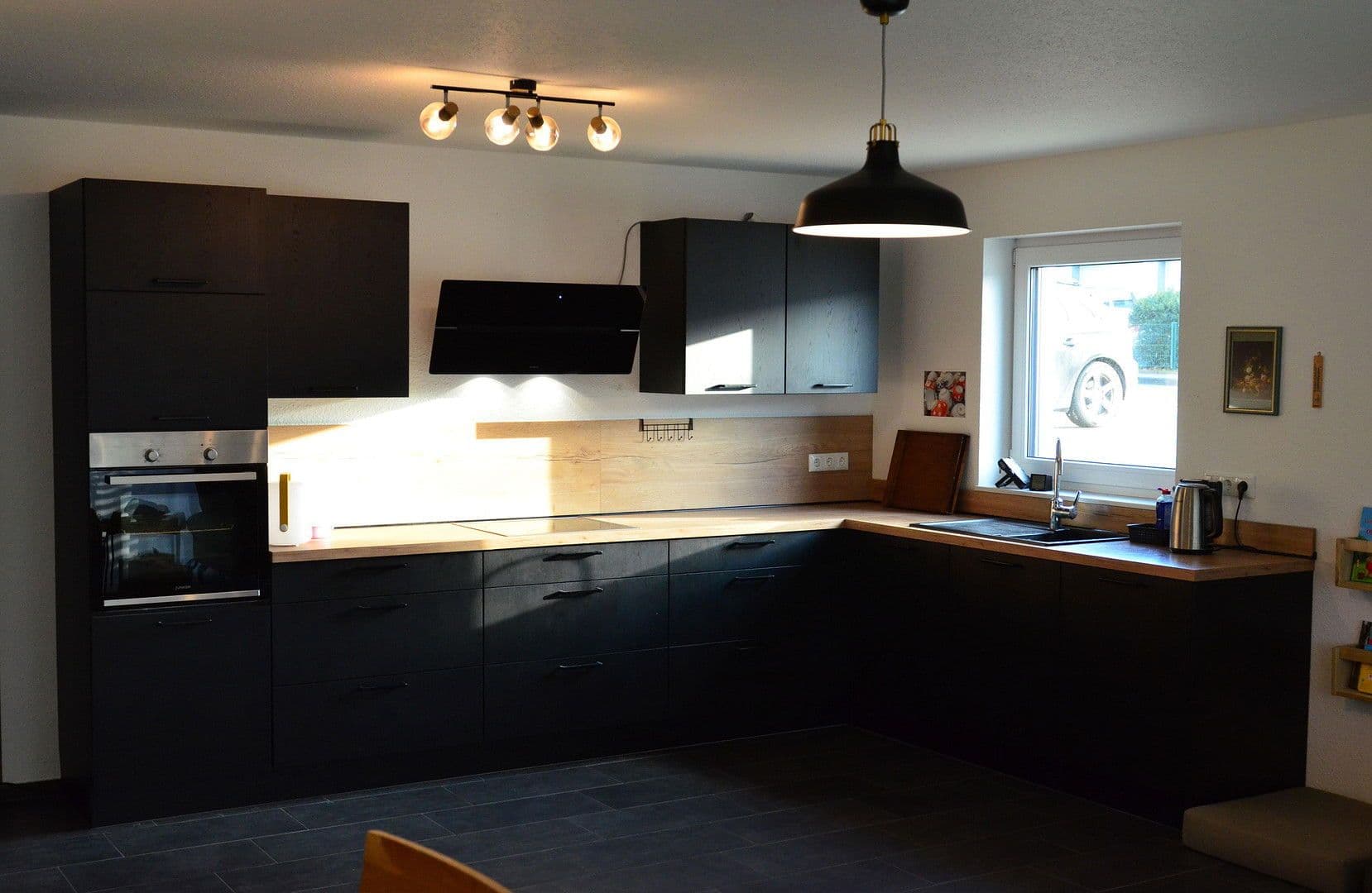 Prenájom bytu 3-izbový 92 m², Bielefeld, Severné Porýnie - Westfálsko Prenájom bytu 3-izbový 92 m², Bielefeld, Severné Porýnie - Westfálsko