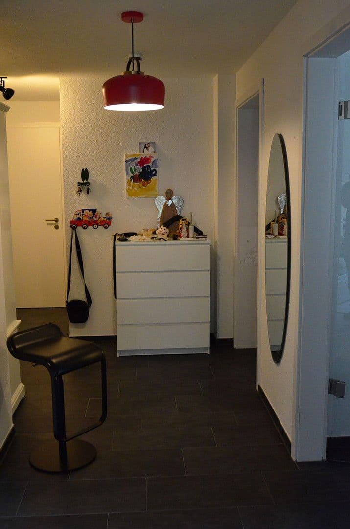 Prenájom bytu 3-izbový 92 m², Bielefeld, Severné Porýnie - Westfálsko Prenájom bytu 3-izbový 92 m², Bielefeld, Severné Porýnie - Westfálsko