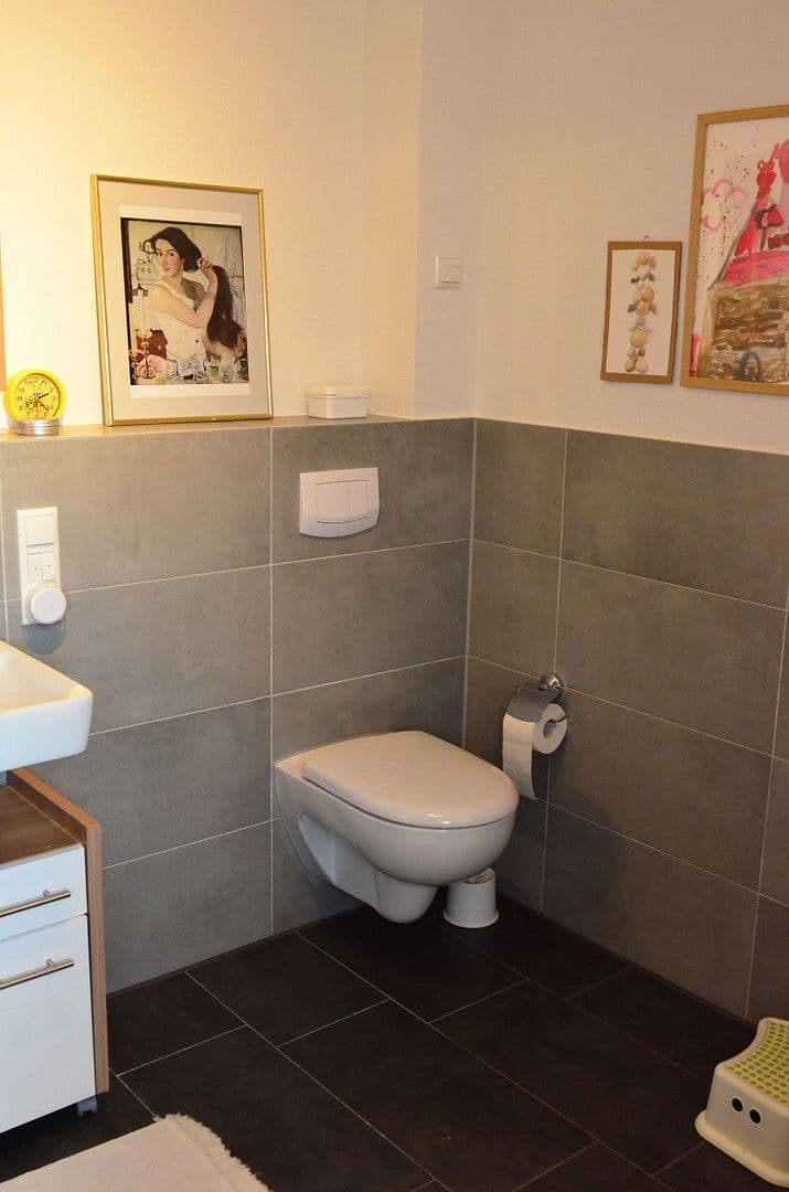 Prenájom bytu 3-izbový 92 m², Bielefeld, Severné Porýnie - Westfálsko Prenájom bytu 3-izbový 92 m², Bielefeld, Severné Porýnie - Westfálsko