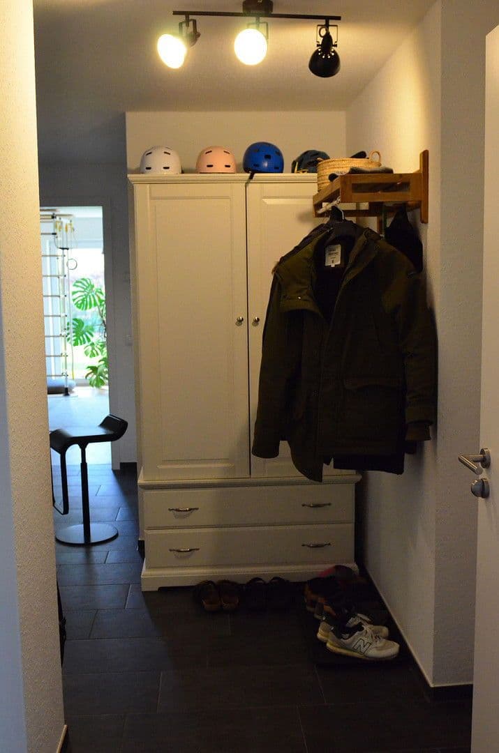 Prenájom bytu 3-izbový 92 m², Bielefeld, Severné Porýnie - Westfálsko Prenájom bytu 3-izbový 92 m², Bielefeld, Severné Porýnie - Westfálsko