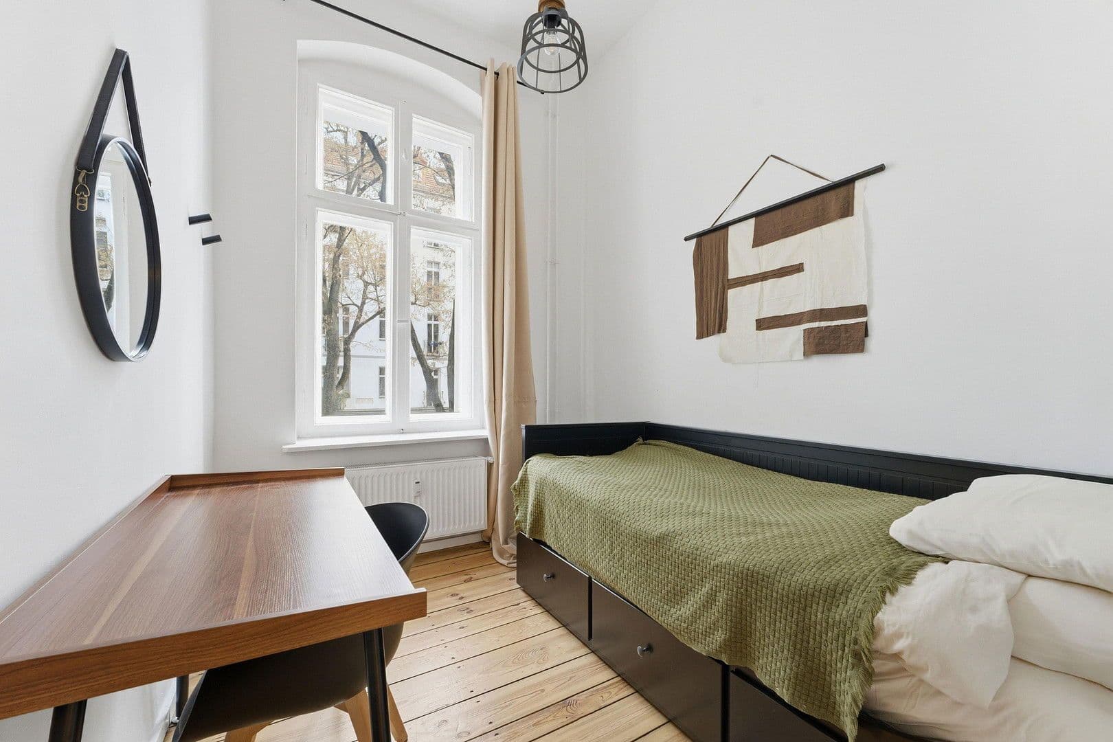 Prenájom bytu 107 m², Simon-Dach-Straße 13, Berlin, Berlín Prenájom bytu 107 m², Simon-Dach-Straße 13, Berlin, Berlín