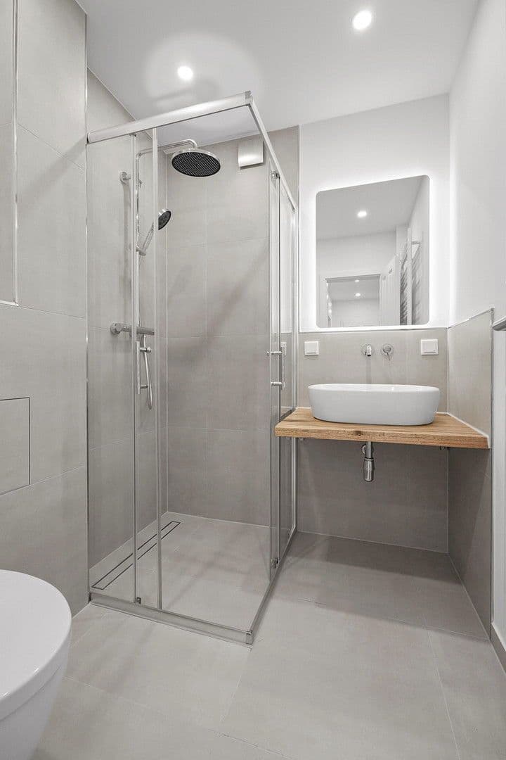 Prenájom bytu 4-izbový 85 m², Bremen, Brémy Prenájom bytu 4-izbový 85 m², Bremen, Brémy