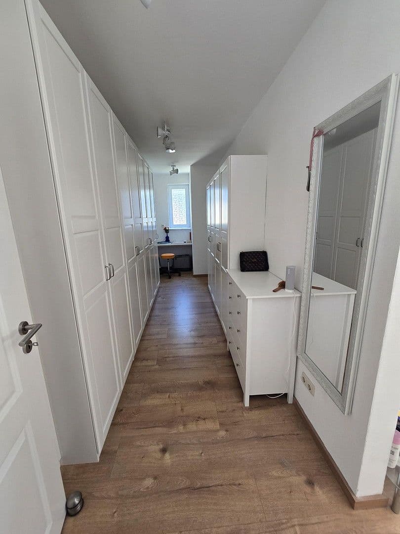 Predaj domu 177 m², pozemek 675 m², Badner Weg 5, Bad Mergentheim, Bádensko-Wurttembersko Predaj domu 177 m², pozemek 675 m², Badner Weg 5, Bad Mergentheim, Bádensko-Wurttembersko