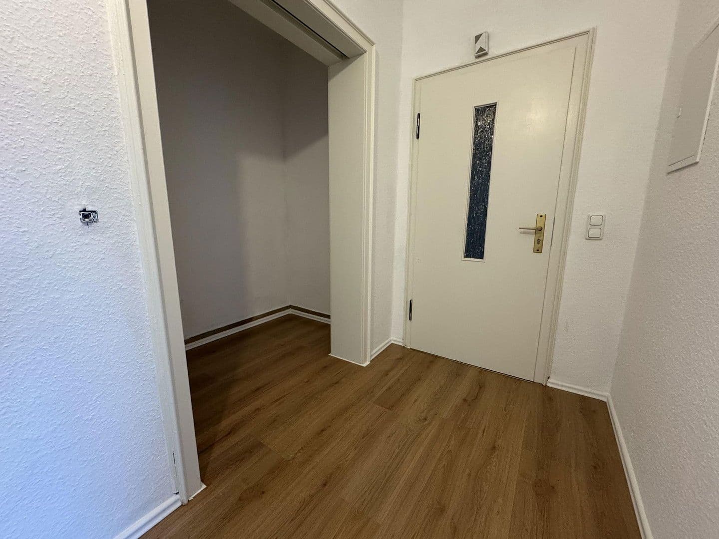 Prenájom bytu 3-izbový 78 m², Dorstener Str. 230, Bochum, Severné Porýnie - Westfálsko Prenájom bytu 3-izbový 78 m², Dorstener Str. 230, Bochum, Severné Porýnie - Westfálsko