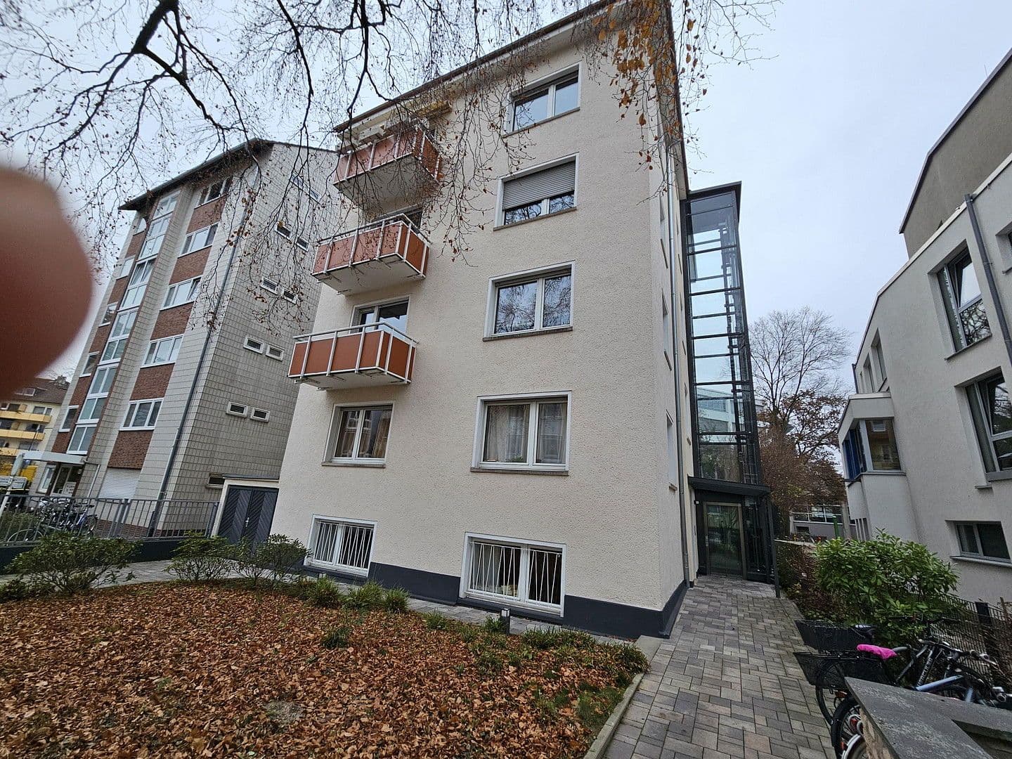 Prenájom bytu 2-izbový 49 m², Frankfurt am Main, Hesensko Prenájom bytu 2-izbový 49 m², Frankfurt am Main, Hesensko