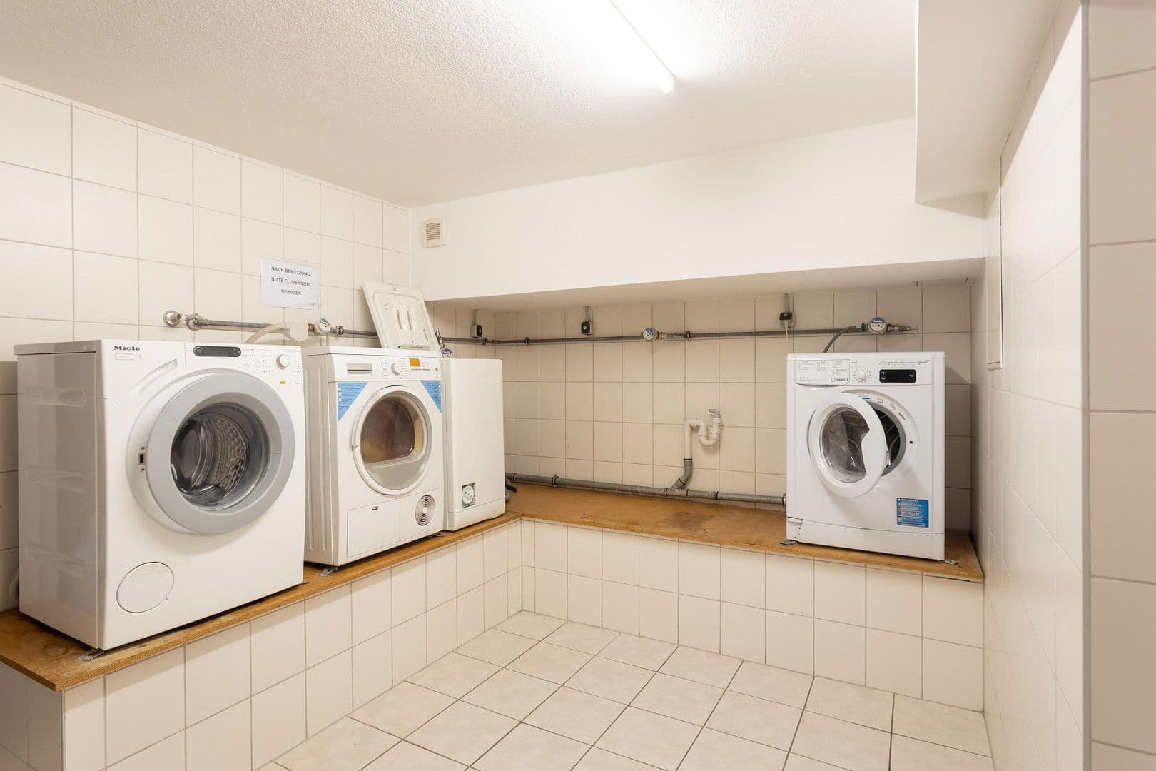 Predaj domu 824 m², pozemek 339 m², München, Bavorsko Predaj domu 824 m², pozemek 339 m², München, Bavorsko