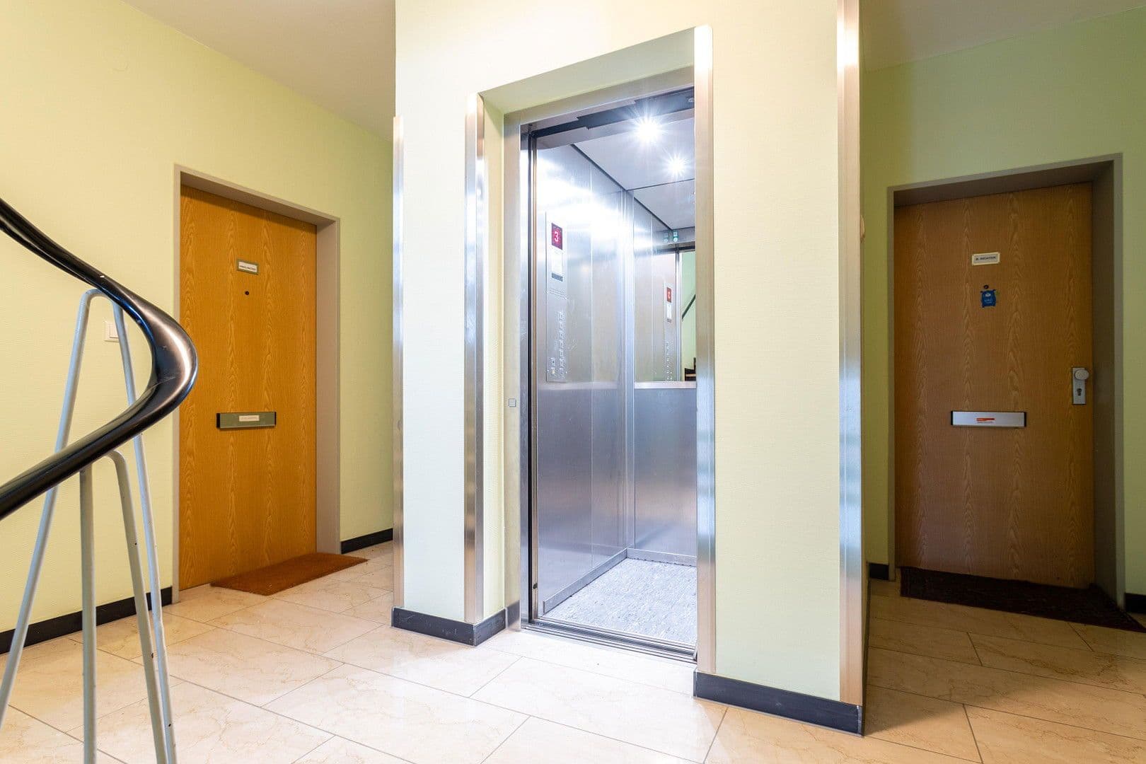 Predaj domu 824 m², pozemek 339 m², München, Bavorsko Predaj domu 824 m², pozemek 339 m², München, Bavorsko